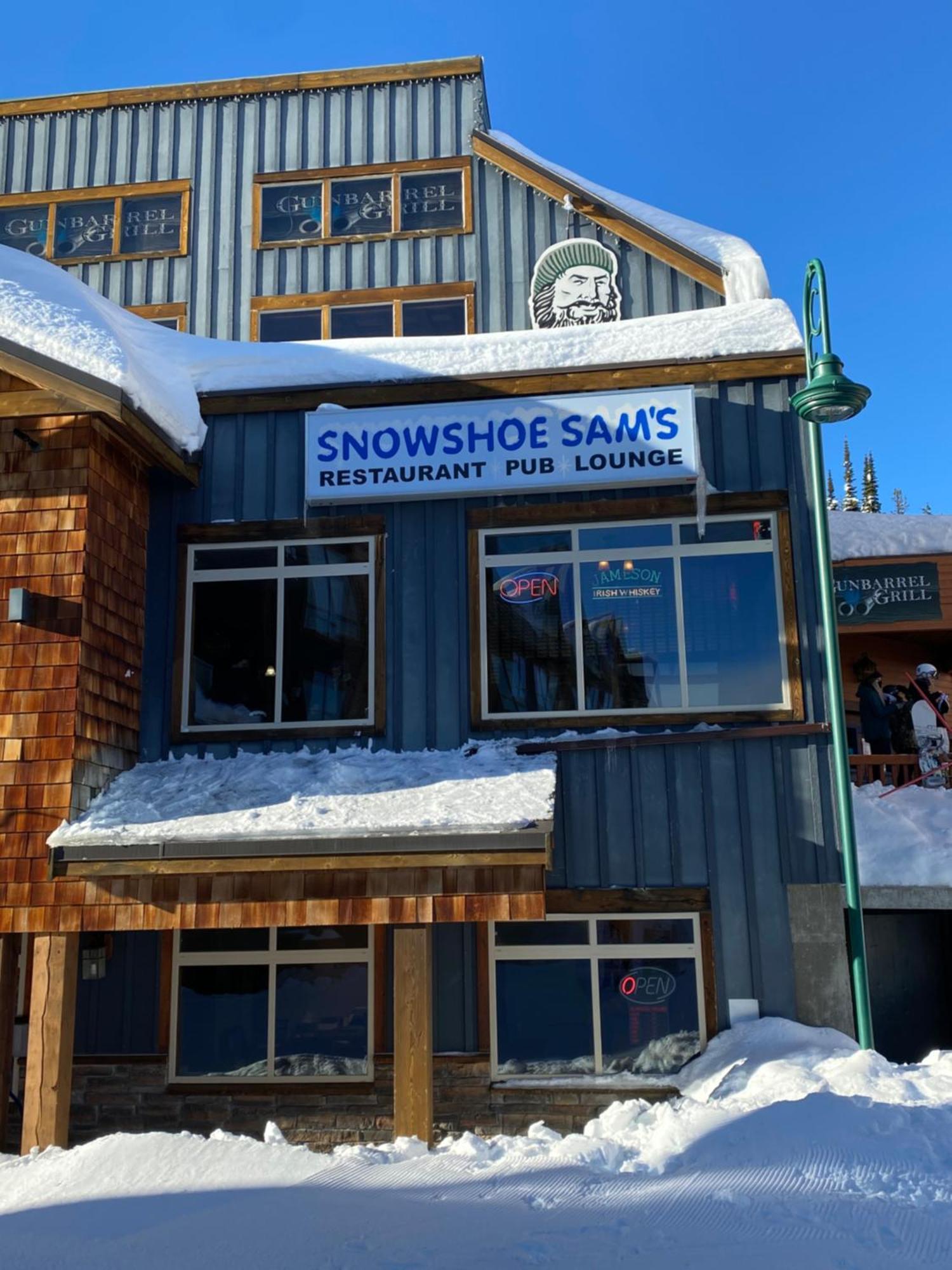 3 Bedroom 3 Bath Ski In Ski Out With Private Hot Tub Big White Ski Resort Екстер'єр фото