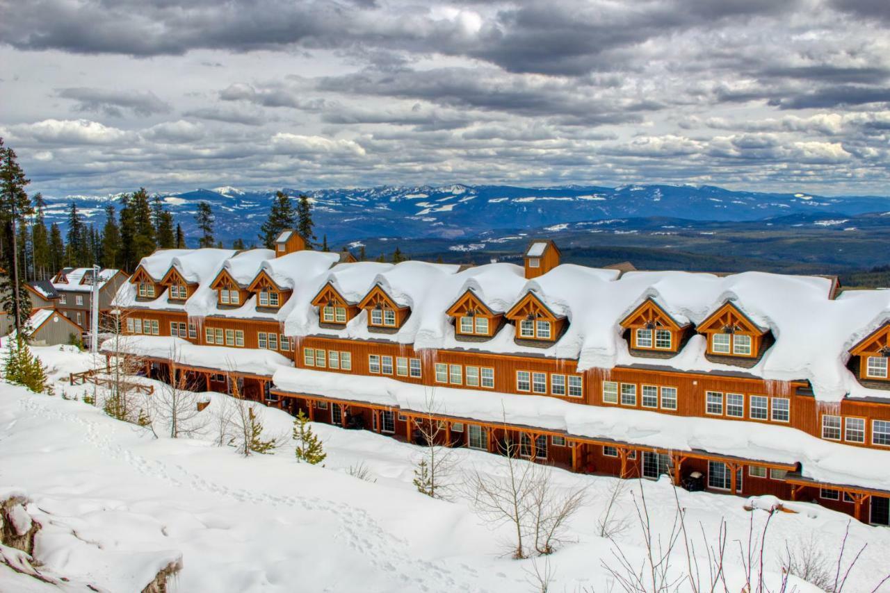 3 Bedroom 3 Bath Ski In Ski Out With Private Hot Tub Big White Ski Resort Екстер'єр фото