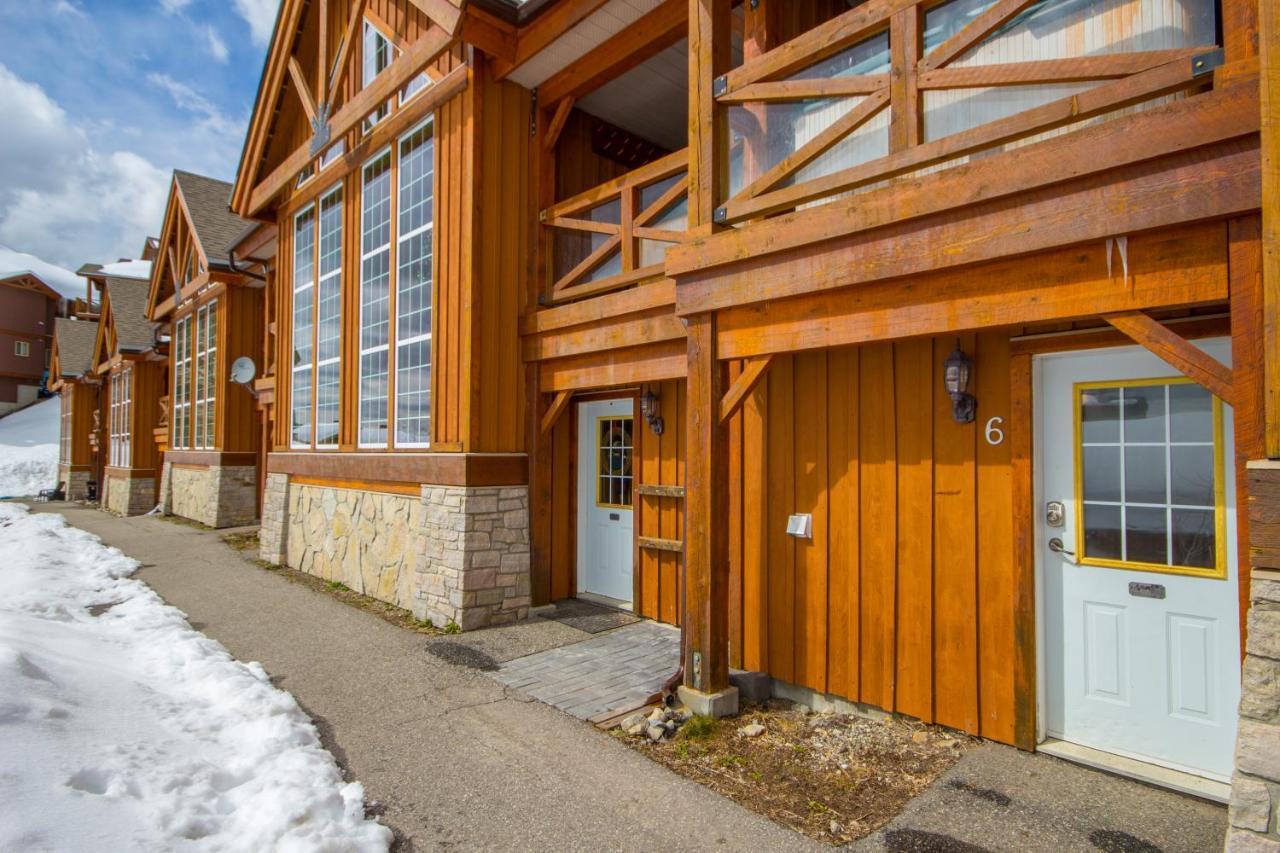 3 Bedroom 3 Bath Ski In Ski Out With Private Hot Tub Big White Ski Resort Екстер'єр фото